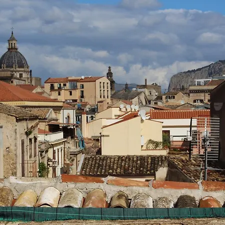 Oda ve Kahvaltı La Via Delle Biciclette Palermo